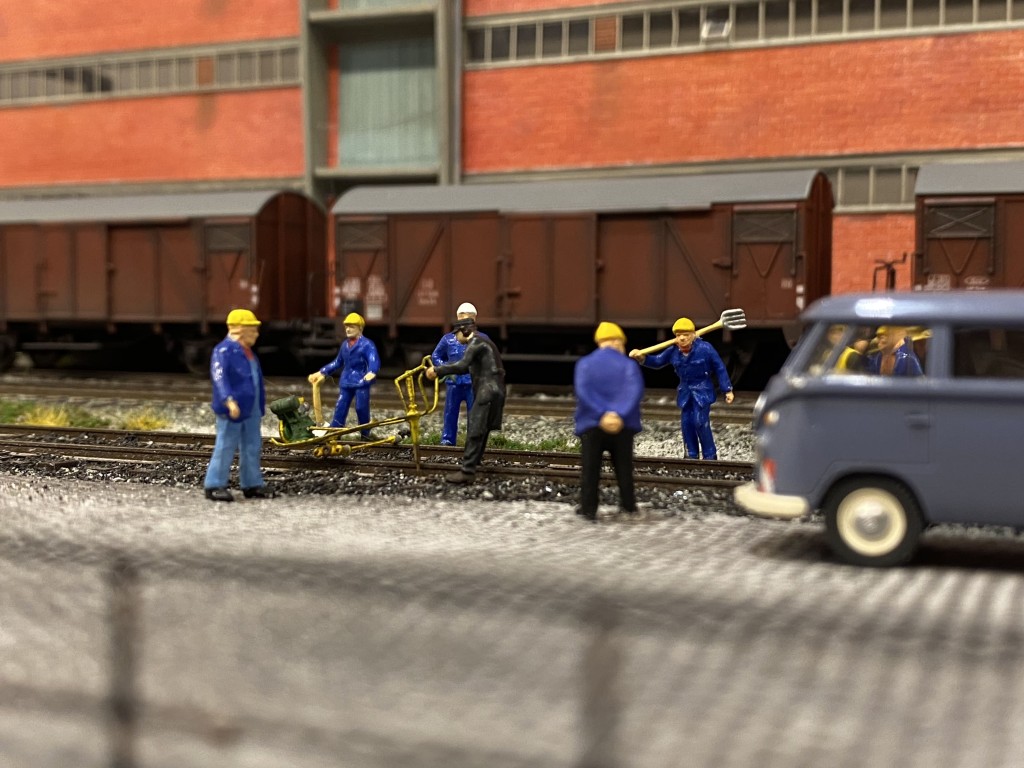 Bild 8 Rotte bei der Arbeit-min.jpeg