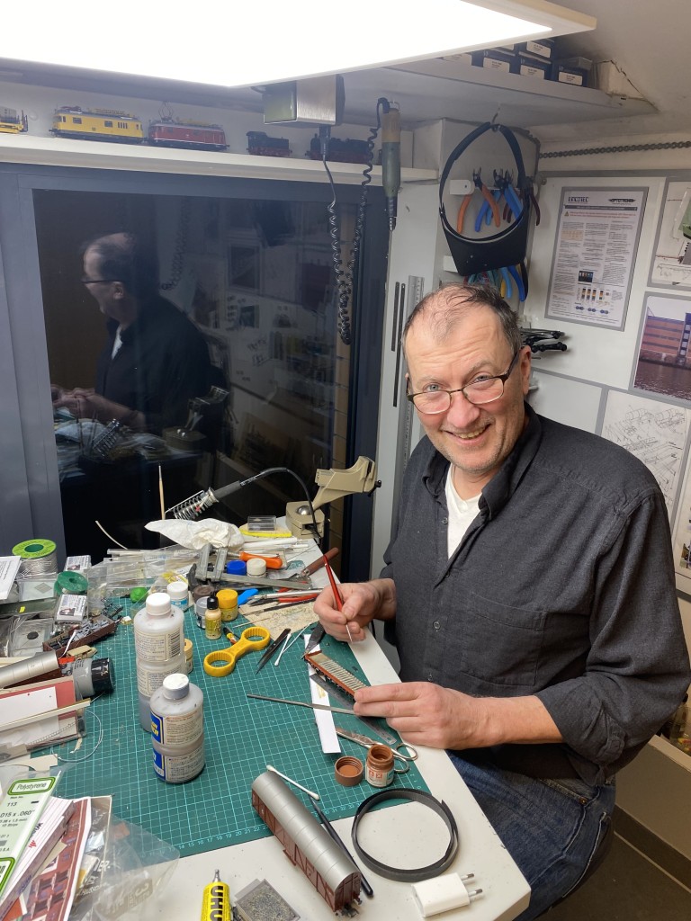 ...mal wieder völlig abgekämpft, aber für Euch leg ich mich doch gerne "ins Zeugs"