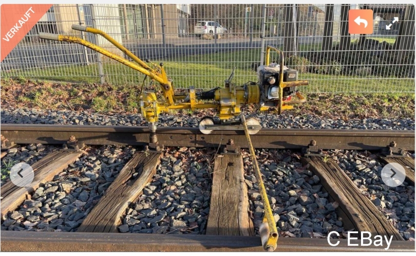 25-Schrauber Robel KL.jpg